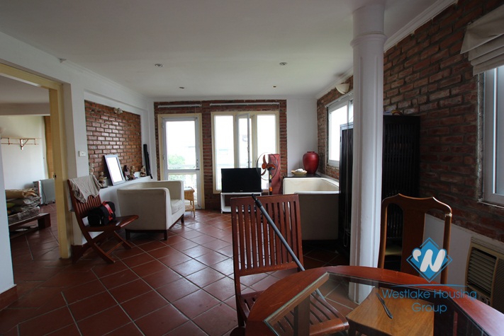 Two bedrooms apartment for rent in Au Co Road, Tay Ho, Ha Noi